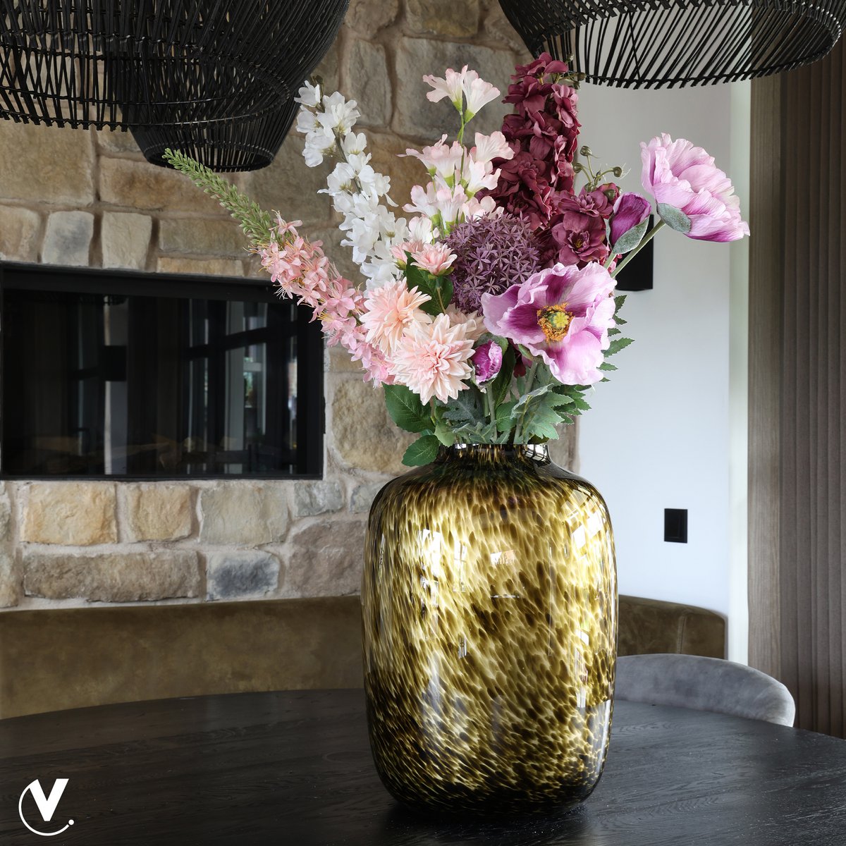 Vase - Artic gold cheetah