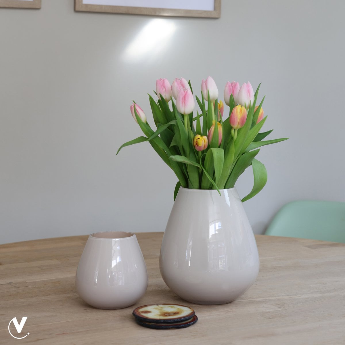 Vase - Tasman S ivory