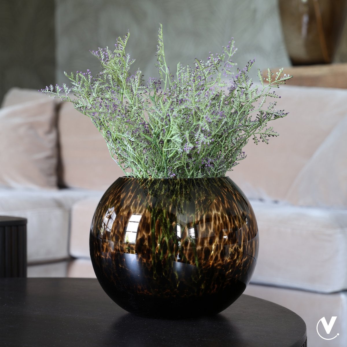 Vase - Zambezi cheetah